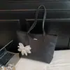 Bolso Retro de Gran Capacidad para Mujer 2025 Nueva Moda Simple Bolso de Hombro para Ir al Trabajo Bolso Satchel Tote