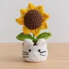 Flor de Lirio del Valle Tejida a Crochet Hecha a Mano de Lana en Maceta Producto Terminado Venta al por Mayor Muñeco de Conejo Creativo Adornos de Escritorio en Maceta Flores Tejidas