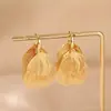 Brincos de Flor Vazados da Moda Estilo Luxo Leve, Sensação de Alto Padrão de Nicho, Elegância Exquisita Única, Efeito Emagrecedor, Joia para Orelha Feminina