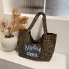 Bolsa tote única com estampa de leopardo para mulheres, nova tendência de outono 2026, leve, para escola e trabalho, bolsa de ombro de grande capacidade