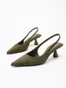 Sapatos de veludo francês de uma tira elegantes de salto baixo para mulheres no atacado, scarpins de bico fino da moda e luxuosos, sandálias confortáveis