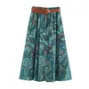 Roupas femininas europeias e americanas transfronteiriças, populares no AliExpress: top estampado estiloso + gola halter decorada com laço + saia com cinto estampado