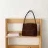 Bolso de Mano Estilo Coreano Retro de Gamuza Tipo Cubo para Mujer Otoño/Invierno 2026 Bolso de Hombro de Alta Gama de Gran Capacidad para el Trabajo