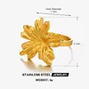 Moda Europea y Americana Tendencia Anillo de Flor Minimalista de Acero Inoxidable Titanio Chapado en Oro de 18K Anillo Pequeño de Flor Venta al por Mayor de Fábrica
