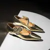 6282-6K92 Estilo Europeu e Americano Retro Salto Baixo Plataforma Sapatos Femininos Boca Rasa Bico Fino Metal Decorativo Sapatos de Uma Sola Femininos