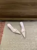 Primavera/Verão 2026 Salto Agulha Salto Alto Bico Fino Laço de Renda Sapatos Femininos de Corte Baixo Meio Chinelos Sandálias de Bico Fechado