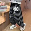 Pantalones casuales de rayas de estrellas para niñas estilo coreano, colección primavera/otoño, nuevo modelo 2026, pantalones largos modernos y elegantes para niñas pequeñas
