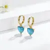 Brincos Coloridos em Zircônia em Formato de Coração Estilo Luxo Leve de Fábrica, Banhados a Cobre com Ouro 18K, Brincos Femininos Coração de Pêssego Estilo Doce e Cool