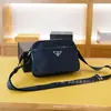 P Lada Nueva Bolsa para Hombre Bolso de Hombro para Hombre Cruzado de Nailon Bolso Casual de Moda 2Vh048 Alta Calidad para Venta Transfronteriza