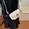 Bolsa Cuadrada Pequeña para Salida de Primavera 2026 Bolso de Moda de Gama Alta para Mujer Bolso Silla Simple Estilo Coreano Nicho Fresco Bolso de Hombro