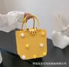 Bolsa de Feltro com Boneca Pequena de Desenho Animado Caixa de Presente Bolsa de Compras de Feltro Festa de Aniversário Bolsa de Presente de Mão Estilo Igual ao Little Red Book