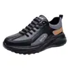 Primavera 2026 Nuevos Zapatos Casuales de Cuero para Hombre Estilo Coreano Versátiles Zapatillas de Moda Juventud Zapatos Blancos Venta al por Mayor