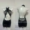 Vestido justo de renda sexy com gola halter, apresentando um design vazado e transparente, lingerie sedutora, uma corrente de contas e um ousado design de costas abertas, perfeito para uma noite em. 2741