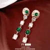 Brincos de pino prateados com diamantes, brincos de franja redondos e quadrados, sensação de luxo leve e de alta qualidade, design vintage, brincos modernos e versáteis