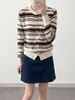 26 Outono Novo Estilo Blusa Estilo Coreano Color Block Listrada Gola Redonda Manga Longa Cardigan de Tricô Feminino Casual Versátil Jaqueta para o Dia a Dia