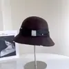Sombrero de Pescador Vintage de Lana con Cinta de Satén Perlado para Mujer, Elegante y Versátil Sombrero de Pescador de Invierno, Tendencia de Moda en Sombrero de Pescador de Cúpula