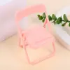 Suporte de Celular Fofo para Mesa Criativo Dobrável Pequena Cadeira Suporte de Celular Filmagem de Live Streaming Prop para Pessoa Preguiçosa Fabricante Atacado