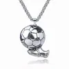2025 Venta Caliente Moda Europea y Americana Colgante de Fútbol Personalizado Retro Cadena de Acero Inoxidable para Hombre Joyería al por Mayor