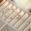 Pulsera de Perlas de Agua Dulce de Color Alienígena Chapada en Oro Real Colgante de Hierba de la Suerte Cierre OT Diseño de Nicho Sentido de la Moda Pulsera para Novia