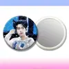 Espejo de Maquillaje de Hojalata Yixing de PU Espejo Portátil Soporte para Conciertos Mercancía de Tiktok Mismo Estilo
