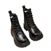 2026 Nuevas Botas Cortas de Cuero para Mujer Estilo Británico Otoño Invierno Suela Gruesa Cómodas Modernas Versátiles Cálidas Antideslizantes Hacen que los Pies Parezcan Más Pequeños
