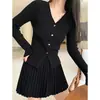Cárdigan de punto de manga larga con cuello en V para mujer, corte ajustado, ligeramente elástico, con mangas acampanadas, simple y elegante, perfecto como capa interior o camiseta básica