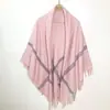 Chal Étnico 2025 Otoño e Invierno Nueva Moda Engrosado Cálido Cuadro Pequeño Imitación Cachemira Chal Bufanda Venta al por Mayor