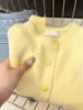 ¡Recomendado! Estilo Coreano ~ Color Frambuesa Botón Dorado Cardigan de Lana Tejido Top Chaqueta Suéter Suave y Ceroso de Gama Alta para Mujer