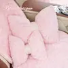 Los cojines para asiento de coche Blue Rain, diseñados para el calor en otoño e invierno, son simples, afelpados, cómodos y antideslizantes, lo que los convierte en fundas ideales para asiento de coche