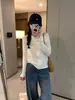 Cardigan de Diseño Nuevo para Verano 2026 Gris con Capucha y Cremallera Chaqueta Corta para Mujer Corte Delgado Protector Solar Top