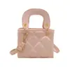 Bolsa Pequena de Mão Acolchoada Bordada da Moda para Mulheres 2025 Novo Verão Popular Mini Bolsa Transversal de Ombro