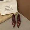 Zapatos de tacón de aguja puntiagudos de moda 2026 para mujer, elegantes y versátiles, cómodos para usar todo el día, adecuados para el trabajo y el trayecto diario