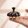 Peine de masaje de hoja de loto hecho de sándalo para uso doméstico, de dientes anchos para cabello liso y rizado, alisador de cabello, peine de masaje de cuerno para el meridiano de la cabeza y masaje de puntos de acupuntura