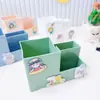 Soporte Multifuncional Móvil para Estudiante Soporte para Bolígrafos Parche de Dibujos Animados Color Puro Caja de Almacenamiento de Escritorio de Tres Compartimentos Soporte para Bolígrafos Simple de Oficina