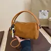 Bolso tipo almohada de mano Retro Francés Maillard para Mujer 2025 Otoño Popular Versátil Deslustrado Bolso de Hombro Cruzado de Moda