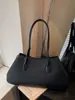 Bolsa Tote Versátil de Moda Nueva Otoño e Invierno 2026 Transfronteriza Bolso de Mano con Diseño de Nicho Casual Minimalista Bolso de Hombro para Mujer
