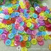 Los fabricantes están disponibles en stock, Botones de colores/Botones de plástico/Dos ojos, Cuatro ojos, Bordes finos, Bordes anchos, Botones de resina