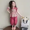 Conjunto Estampado Floral para Meninas Verão 2026 Novo Moda Verão Infantil Conjunto Leve de Duas Peças para Bebês Meninas