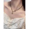 Nuevo collar de flores de estilo chino para niña, ligero, de lujo, de alta gama, con cadena de clavícula y colgante de otoño e invierno.