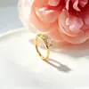Anillo de circón en forma de diamante para mujer, nicho de lujo ligero, moda de alta gama, anillo abierto versátil, venta al por mayor directa de fábrica