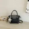 Bolsa de Mão Estilo Retro Europeu e Americano Design de Nicho Tendência 2025 Nova Moda Elegante Bolsa de Ombro Transversal Bolsa Feminina