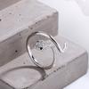 Anillo de serpiente estilo frío europeo y americano ins celebridad de Internet moda personalidad combina con todo anillo de serpiente con incrustaciones de diamantes suministro de comercio exterior