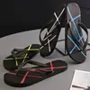 Chanclas para hombre 2026 verano nuevo estilo pantuflas para hombre, chanclas casuales de moda para exteriores, zapatos de playa personalizados para exteriores