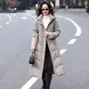 Chamarra larga de plumas gruesa para mujer, entalladora, abrigo con capucha de moda nuevo para el invierno 2026, talla grande moderno
