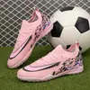 Zapatos de fútbol nuevos al por mayor transfronterizos para hombres y mujeres, modelos juveniles, con tacos largos, tacos pequeños, antideslizantes, transpirables y duraderos, adecuados para entrenamiento y partidos, disponibles en stock