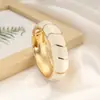 Bestseller transfronteiriço na Europa e América: Pulseira de design irregular em blocos de cores esmaltadas retrô criativas com design de bambu ondulado boêmio