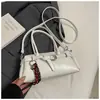 2025 Nueva Bolsa Retro Bajo el Brazo Moda Casual Versión Coreana Bolsa Baguette de Nicho Bolso de Hombro Simple para el Trabajo de Mujer