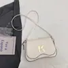 Bolsa Pequena Feminina Tendência deste Ano 2026 Novo Estilo com Decoração de Ferragens Moda Estilo Coreano Simples e Elegante de Ombro Cruzado