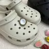 Encantos para Zapatos Creativos con Tema de Comida de Frutas Simuladas para Crocs de Manzana y Plátano, Accesorios de Hebilla Decorativa Desmontables Simples de Nicho