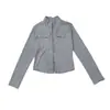Camiseta de Manga Larga Gris Estilo Chanel con Cuello Polo y Doble Cremallera para Mujer, Colección Otoño 2026, Top Corto Ajustado Petite que Ceñe la Cintura